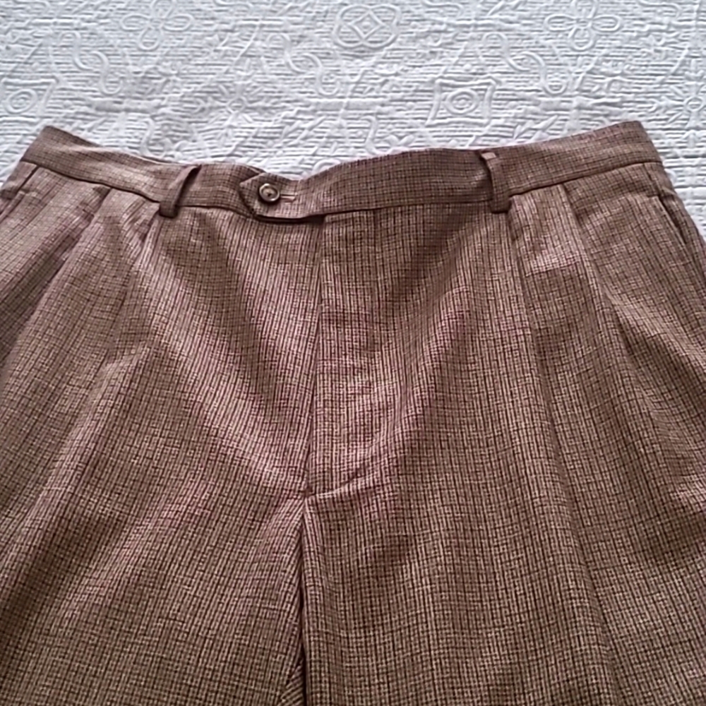 Men 3 piece  brown suit. Reg 43. - Picture 4 of 12